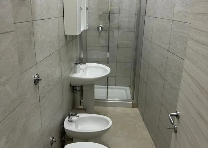 Henry Luxury 3* Neapol