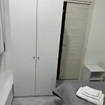 Henry Luxury 게스트하우스 3*